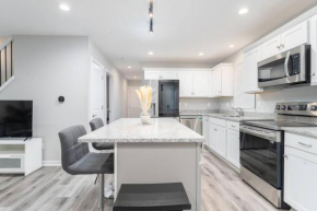 3 Bedroom 2 Bath House in Farmington Hills